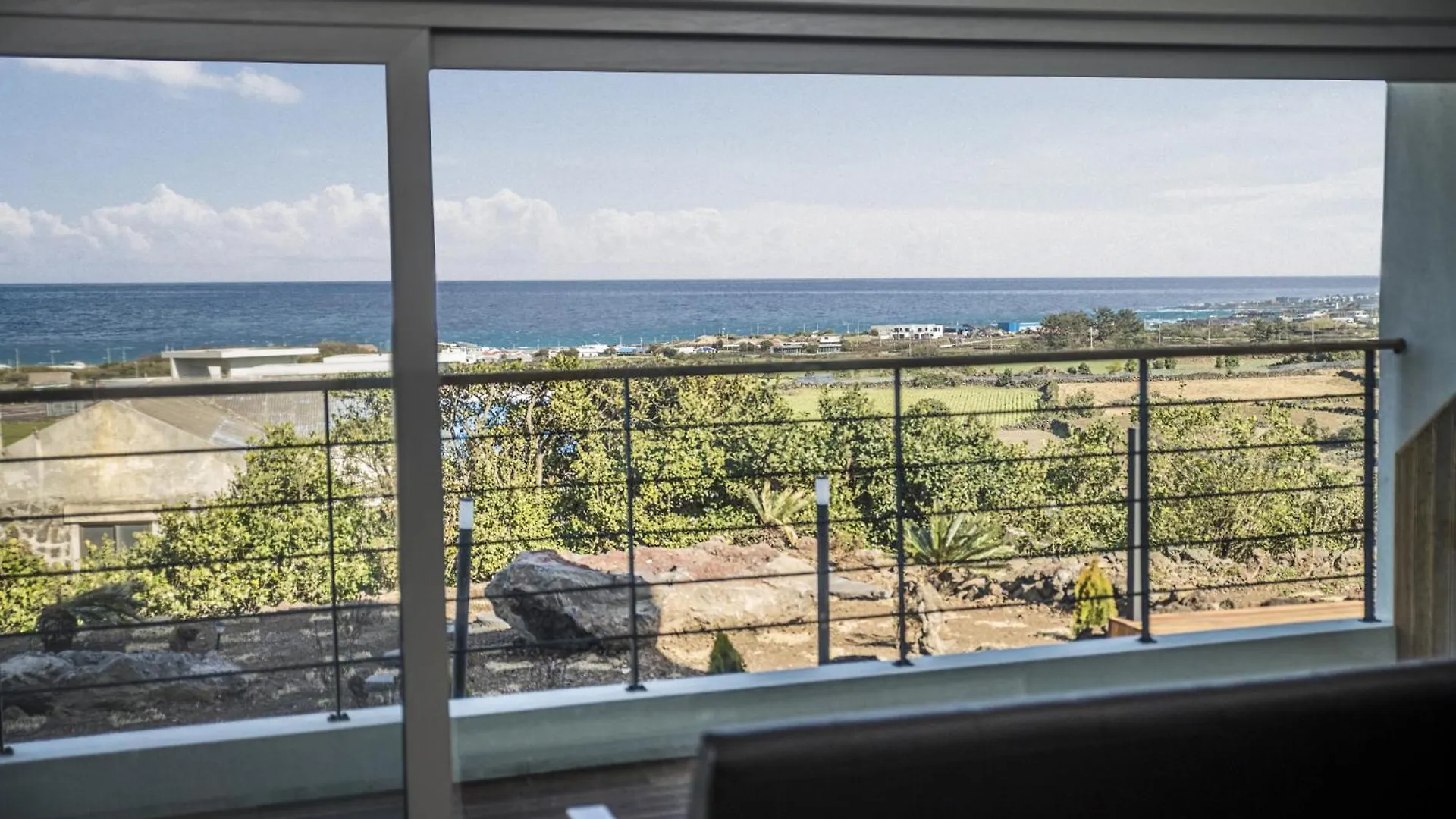 Handongijen Pension Jeju Country house